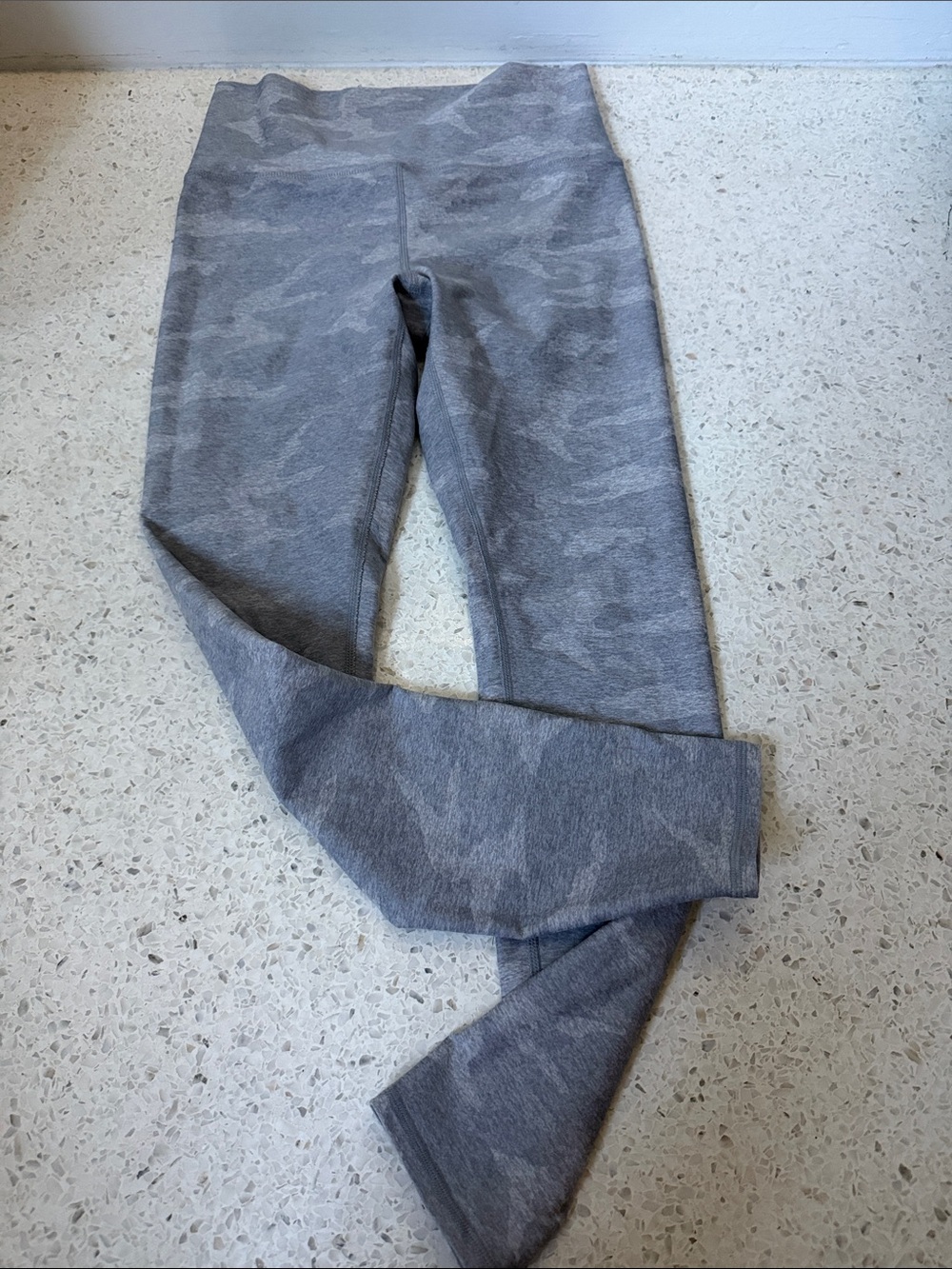 Vuori Gray Camo High-Rise Leggings